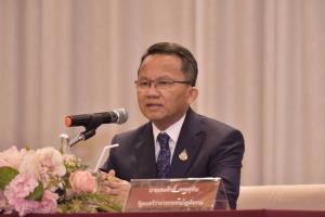 “สมศักดิ์” แจง ขับ 4 กุมาร ครั้งก่อน เป็นเรื่องหัวหน้าพรรค ยันไร้ปัญหาทำงานร่วมกัน
