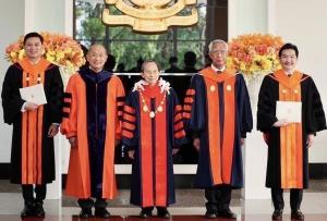 ร่วมยินดีผู้บริหารหยั่น หว่อ หยุ่น รับปริญญาดุษฎีบัณฑิตกิตติมศักดิ์