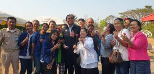 “บิ๊กตู่” ตรวจเยี่ยมโบราณสถานอยุธยา เล็งบูรณะแหล่งเรียนรู้ประวัติศาสตร์ อารมณ์ดีทักทายนักท่องเที่ยว