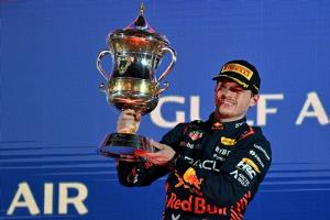 "เวอร์สแตพเพน" นำม้วนเดียวจบ "อัลบอน" เก็บแต้มแรกเปิดซีซัน F1