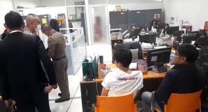 ตำรวจ ปคบ.ส่งสำนวน “นอท กองสลากพลัส” ขายเกินราคา ให้อัยการนัดสั่งคดี 10 มี.ค.นี้