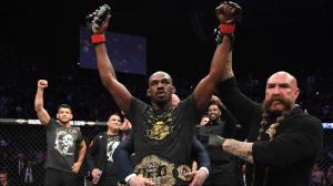 UFC 285 มันส์ช็อกโลก! / ลักษมณ์ นันทิวัชรินทร์