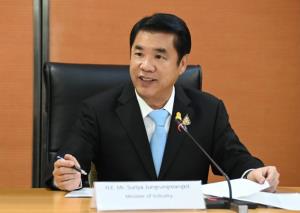ก.อุตฯ ดันราคาอ้อยขั้นต้นปี 65/66 เข้าที่ประชุม ครม.สัปดาห์หน้า