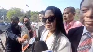 เอาจริง “แซน” ส่งทนายฟ้องแม่แตงโม ฐานหมิ่นประมาท ดำเนินคดีอาญาอย่างเดียวไม่เรียกค่าเสียหาย