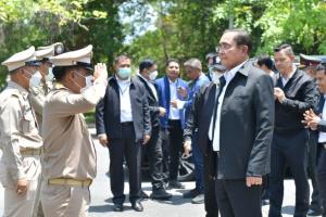 นายกฯ ตรวจเยี่ยมพื้นที่ก่อสร้างสะพานข้ามทะเลสาบสงขลา เชื่อมอำเภอเมืองสงขลา กับอำเภอสิงหนคร เดินหน้ายกระดับคุณภาพชีวิตประชาชน