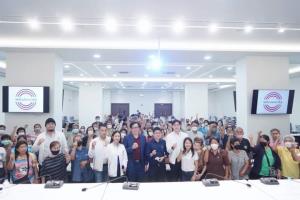 พปชร.เปิดเวทีสะท้อนปัญหาถกสุขภาพประชาชน ร่วมค้นหาทางออก เดินหน้ายกระดับคุณภาพชีวิต