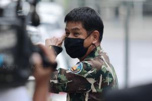 ศาล ปค.สูงสุด ยืนตามชั้นต้น ทุเลาบังคับคดีให้ “ชัยวัฒน์ ลิ้มลิขิตอักษร” กลับเข้ารับราชการไว้ก่อน หลังกระทรวงทรัพย์เคยมีคำสั่งปลดออก