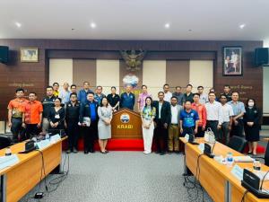 รมว.การท่องเที่ยวฯ ถกภาครัฐ-เอกชน เตรียมเปิดเส้นทางท่องเที่ยวเกาะลันตา-ลังกาวี