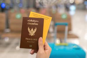 แนะผู้จะเดินทางไปต่างประเทศช่วงหยุดยาวสงกรานต์ เตรียมความพร้อมตามแนวทาง กต.โหลดแอป Thai Consular เป็นช่องทางขอความช่วยเหลือเมื่อมีเหตุด่วน