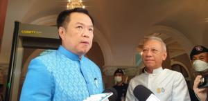 ‘อนุทิน’ ยังไม่แจ้งที่ประชุมลาราชการหาเสียง เตรียมนำทีมปาร์ตี้ลิสต์ลุยสมัคร 4 เม.ย.นี้