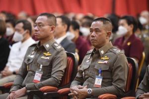 ผบ.ตร.นำข้าราชการตำรวจร่วมฟังธรรมตามโครงการ “ธรรมนำใจ” เพื่อตำรวจไทยมีคุณธรรม