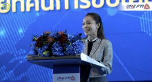 “ภาดาท์” ชู นโยบายพลังงานสะอาด ภท. “รถเมล์ไฟฟ้า-โซลาร์เซลล์-มอเตอร์ไซค์ไฟฟ้า” ตอบโจทย์ แก้ปัญหาประเทศ