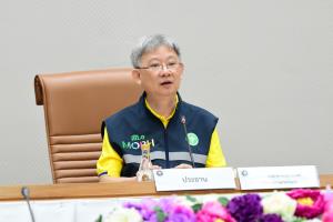 สธ.เผย "โควิด" ขยับเพิ่มหลังสงกรานต์ แต่ไม่รุนแรง ปรับฉีดวัคซีนประจำปีคู่ "ไข้หวัดใหญ่"