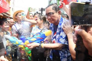 “บิ๊กตู่” ลาราชการ เตรียมหาเสียงสวนลุม-เยาวราช เย็นนี้ วางคิวบินรัวๆ หาเสียง เชียงใหม่ พิษณุโลก และอุดรธานี