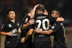 "บุรีรัมย์" ทำได้อัด เชียงราย 2-1 การันตีเเชมป์ไทยลีกสมัย 8