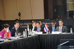 อาคมแจงภาวะ ศก.ไทย พร้อมถกประเด็น ศก.โลก ในเวทีประชุม รมต.คลังอาเซียน+3