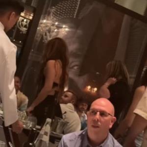 "ชากีรา" ปรากฏตัวที่ไมอามี ร่วมโต๊ะ "แฮมิลตัน" หม่ำดินเนอร์