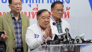 ลือหึ่ง! “บิ๊กป้อม” ไขก๊อกหัวหน้า พปชร. สั่ง “สันติ” แจงข่าวพรุ่งนี้