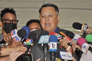 “ปิติพงศ์” เผย ประชุมหัวหน้า 8 พรรคร่วม เพื่อกำหนดกรอบเวลาก่อนเปิดประชุมสภา ยินดี ส่งทีมกฎหมายช่วย “พิธา” ปมถือหุ้นไอทีวี