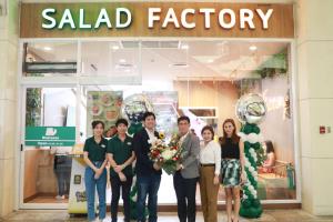 เดอะไนน์ เซ็นเตอร์ พระราม 9 ร่วมแสดงความยินดีเปิดร้าน “Salad Factory”