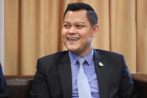 “ธนกร” เผย รทสช.เตรียมติวเข้ม 36 ว่าที่ ส.ส.ก่อนเข้าสภา พร้อมทำงานอย่างมีประสิทธิภาพ ระดมคนรุ่นใหม่ ขับเคลื่อนงานการเมือง