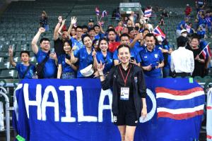 "มาดามแป้ง" ตบรางวัล "ช้างศึก" 1 ล้านบาท บุกเฉือน "ฮ่องกง" 1-0 เกมอุ่นเครื่อง