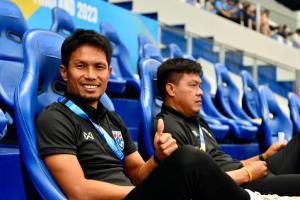 "พิภพ อ่อนโม้" ชม แข้งทีมชาติไทย U17 เชื่อกันและกันจนเป็นแชมป์กลุ่ม