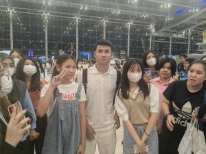แฟนคลับแห่ส่ง "ศุภณัฏฐ์" เหินฟ้าไปอังกฤษ ลุ้นเซ็นซบ  "เลสเตอร์ ซิตี"