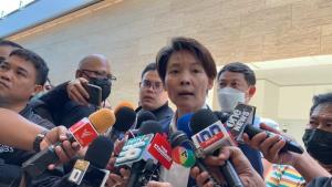 “ณธีภัสร์” โผล่สภารับบัตรอดีต ส.ส.หลังหมดสมาชิกภาพคดีสิ้นสุดเซ่นพิษเมาแล้วขับ