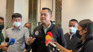 “ธนกร” ย้ำไม่เลือก ปธ.สภาจากพรรคจ้องแก้ ม.112 เชื่อคนรักสถาบันทั้งประเทศไม่ยอมแน่