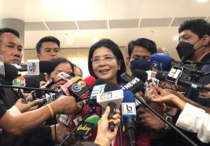 “สุดารัตน์” ยินดี 2 พรรคใหญ่ได้ข้อยุติประธานสภา เปรยอยากลาออกจาก ส.ส.ไปทำงานกับชาวบ้าน