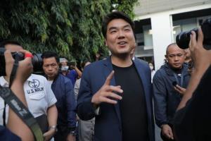 “ปิยบุตร” โวยเป็น ชม.เจ็บใจฟังโหวตนายกฯ สอน ส.ว.ไม่ได้ปกครองสมบูรณาญาสิทธิราชย์ อย่ากลัวเกินเหตุ
