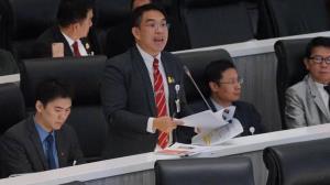 “วิโรจน์” ขุดคลิปฟาด “สมชาย” เคยบอก ส.ว.ไม่ขวางนายกฯ เสียงข้างมาก “วันนอร์” หย่าศึกรับไม่เช็กก่อน