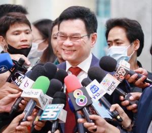 “จุรินทร์” ย้ำตั้ง รบ.เป็นเรื่อง 8 พรรค ไม่ได้ตั้งใครไปเจรจา โหวตนายกฯรอบ 3 ขึ้นอยู่กับที่ประชุม ส.ส.