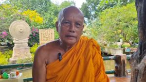 พระพยอมตำหนิกลุ่ม ศปปส.ร้องเรียนพรรคก้าวไกล ฝากถามชมไม่ได้รึไง!