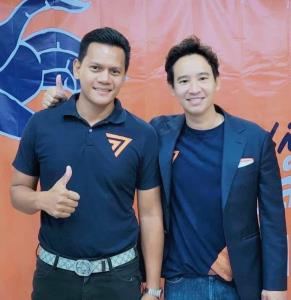 บันเทิง! กองเชียร์ พท.เดือด!! รุมตั้งคำถาม “ส.ส.ก้าวไกล” หลังประกาศโหวตให้ “พิธา” คนเดียว