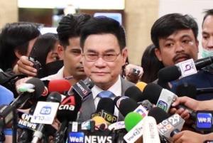 “จุรินทร์” เผย “ประชาธิปัตย์” ยังไม่คุยร่วมรัฐบาล “เพื่อไทย” หรือไม่ ขึ้นอยู่กับมติพรรค เชื่อ ส.ส.พรรคมีอุดมการณ์-ศักดิ์ศรี