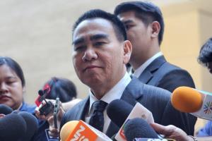 “เดชอิศม์” รับไปฮ่องกง อ้างแก้บนให้ภรรยาหลังชนะเลือกตั้ง ปัดพูดพบ “ทักษิณ” หรือไม่ พร้อมปล่อยวางความแค้น