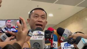 ภท.แจง พท.ยังไม่ทาบทางการร่วม รบ.ปัดแต่งตัวรอ คงทำหน้าที่ฝ่ายนิติบัญญัติ ยังไม่คุยคุมกระทรวง