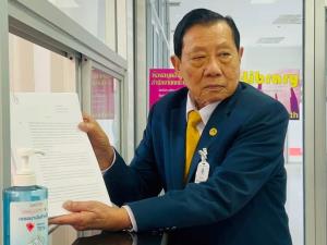 สมาชิกปชป.ร่วม 100 คนยื่นกกต.ถอนมติ 9 พ.ค.เลื่อนประชุมใหญ่ 6 ส.ค. ชี้เสียงแตกไม่มีใครเอาร่วมรบ.
