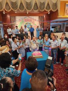 เบิร์ธเดย์ 78 ปี “ลุงป้อม” ขอของขวัญทุกคน “รักกันไว้เถิด” เปรยสูงอายุพรุ่งนี้อาจไม่ตื่นใครจะไปรู้