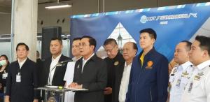 “บิ๊กตู่” ตรวจอาคารเทียบเครื่องบินรองหลังที่ 1 ขอมองผลงาน รบ.ด้วยตา อย่าขัดแย้งจนชาติเดินไม่ได้