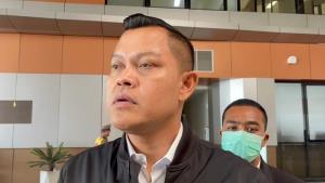 “ธนกร” ปัด “สมศักดิ์” ชวนย้าย ชี้ รทสช.ร่วมรัฐบาลต้องเป็นมติพรรค ย้ำไม่มีลุงแล้ว พท.อย่าติดวาทกรรม