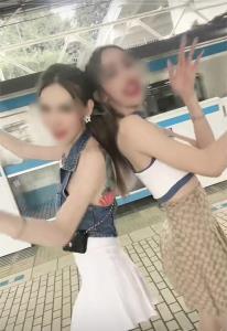 ออกมาเคลื่อนไหวแล้ว! คลิปไวรัลสาวสองชาวไทยเต้นกลางรถไฟญี่ปุ่น ล่าสุดออกมาโพสต์ ขอโทษ-ไม่ทำแบบนี้อีก