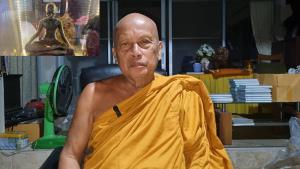 เตือนสติสายมูบูชาองค์ “ครูกายแก้ว” พระพยอมชี้ดังไม่นาน อย่าเป็นเหยื่อนายทุน ฝากนักวิชาการให้ข้อมูล