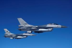 ใกล้ความจริง! สหรัฐฯ ไฟเขียว ‘เดนมาร์ก-เนเธอร์แลนด์’ ส่ง F-16 ให้ยูเครนหลังฝึกนักบินเสร็จ