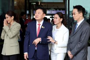 สื่อนอกตีข่าว 'ทักษิณ' ป่วยทันทีหลังกลับไทย ถูกส่งตัวจากเรือนจำเข้าโรงพยาบาลเมื่อคืนนี้