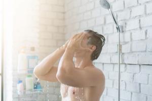 หมอแนะทริค "อาบน้ำ" ให้สุขภาพดี ทั้งร้อน-อุ่น-เย็น