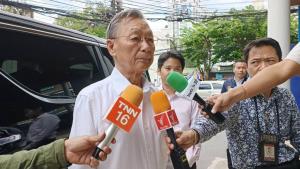 “ชวน” ปัดตอบปม “ทักษิณ” ถวายฎีกา ย้ำทุกคนต้องอยู่ภายใต้กฎหมายอย่างเท่าเทียม