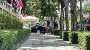“ประยุทธ์” เข้าบ้านพิษณุโลกสักการะ “ศาลท่านท้าวหิรัญพนาสูร” หลังทำงานเป็นวันสุดท้าย